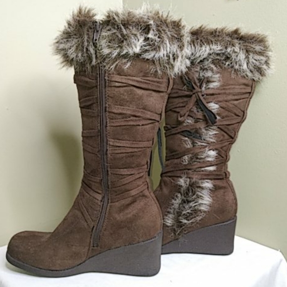Groove Faux Suede Wedge Fashion Boots w/Fur Sz 9 - Picture 3 of 9